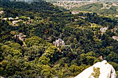 Sintra, Portogallo, la salita al Castello dei Mori.